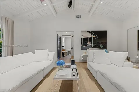 3747 Royal Palm Avenue Miami Beach FL 33140