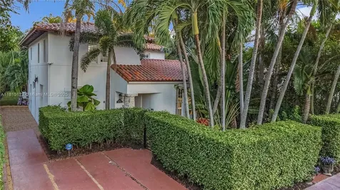 3747 Royal Palm Avenue Miami Beach FL 33140