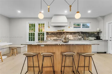 3747 Royal Palm Avenue Miami Beach FL 33140