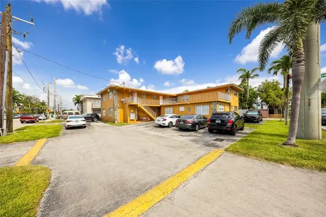 4340 NW 11th Street Miami FL 33126