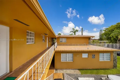 4340 NW 11th Street Miami FL 33126