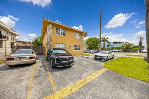 4340 NW 11th Street Miami FL 33126