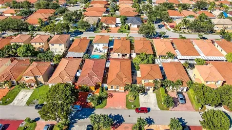 7997 NW 199th Terrace Hialeah FL 33015