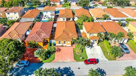 7997 NW 199th Terrace Hialeah FL 33015