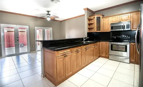 7997 NW 199th Terrace Hialeah FL 33015