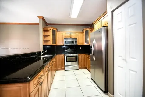 7997 NW 199th Terrace Hialeah FL 33015