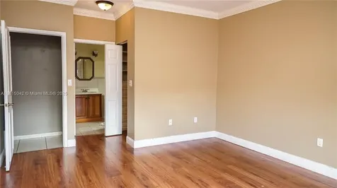 7997 NW 199th Terrace Hialeah FL 33015