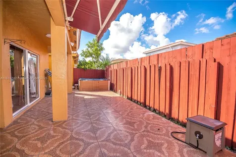 7997 NW 199th Terrace Hialeah FL 33015