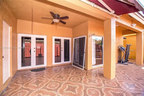 7997 NW 199th Terrace Hialeah FL 33015