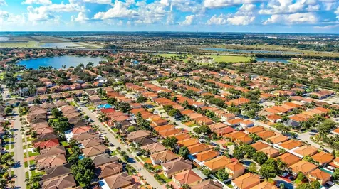 7997 NW 199th Terrace Hialeah FL 33015