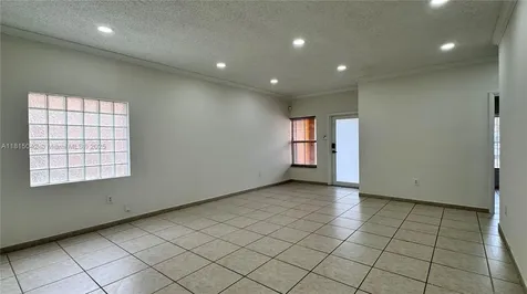 7997 NW 199th Terrace Hialeah FL 33015