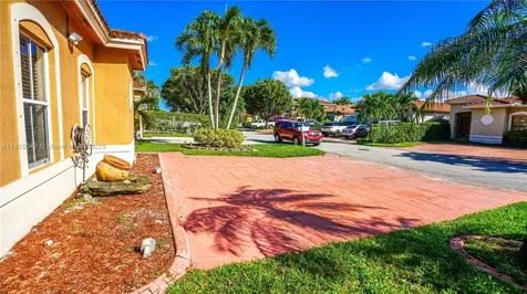 7997 NW 199th Terrace Hialeah FL 33015
