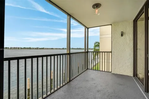 106 Lake Emerald Drive Oakland Park FL 33309