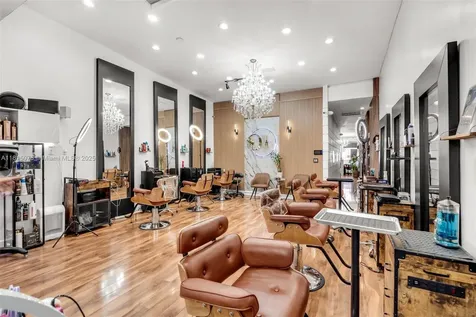 1913 Ponce De Leon Boulevard Coral Gables FL 33134
