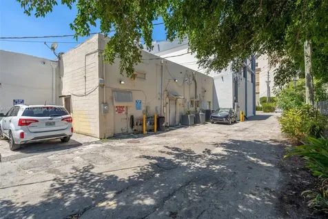 1913 Ponce De Leon Boulevard Coral Gables FL 33134
