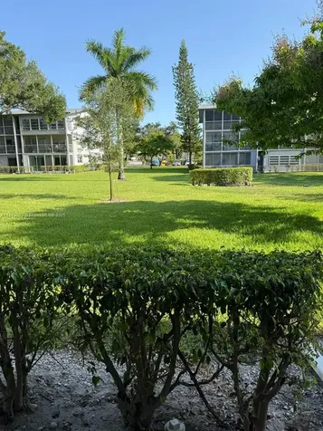 217 Suffolk F Boca Raton FL 33434