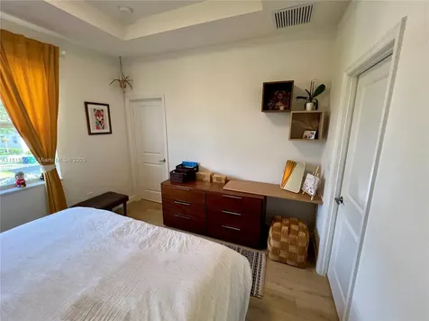 12254 NW 24th Place Miami FL 33167