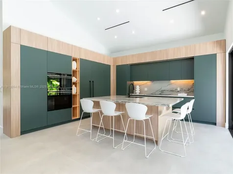 2777 Calusa Street Miami FL 33133