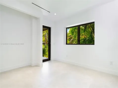 2777 Calusa Street Miami FL 33133