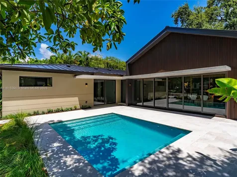 2777 Calusa Street Miami FL 33133