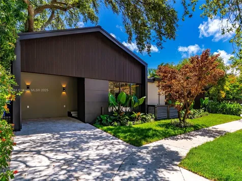 2777 Calusa Street Miami FL 33133