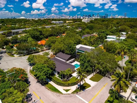 2777 Calusa Street Miami FL 33133