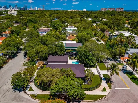 2777 Calusa Street Miami FL 33133