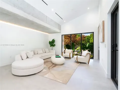 2777 Calusa Street Miami FL 33133