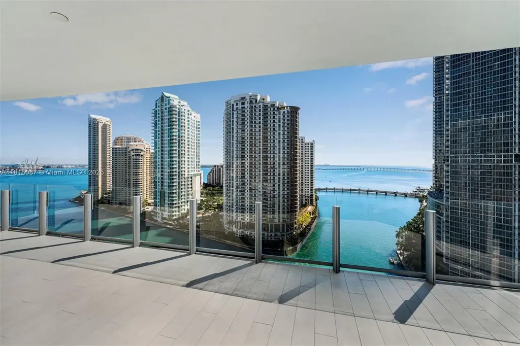 300 Biscayne Boulevard Way Miami FL 33131