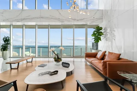 300 Biscayne Boulevard Way Miami FL 33131