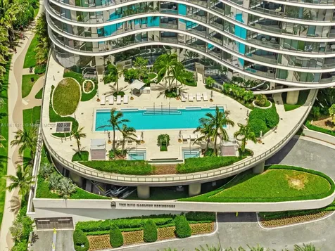 15701 Collins Avenue Sunny Isles Beach FL 33160