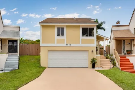 9909 SW 218th Terrace Cutler Bay FL 33190