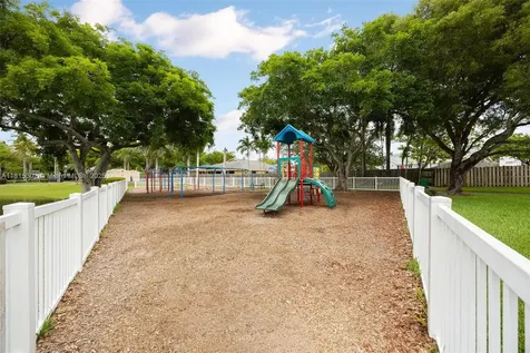 9909 SW 218th Terrace Cutler Bay FL 33190