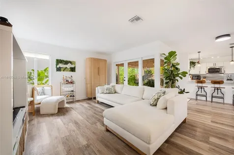 9909 SW 218th Terrace Cutler Bay FL 33190