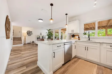 9909 SW 218th Terrace Cutler Bay FL 33190
