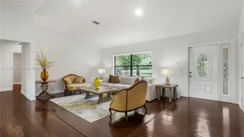 639 NW 101st Terrace Coral Springs FL 33071