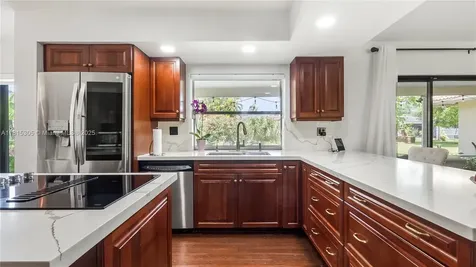 639 NW 101st Terrace Coral Springs FL 33071