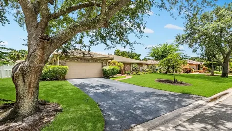 639 NW 101st Terrace Coral Springs FL 33071