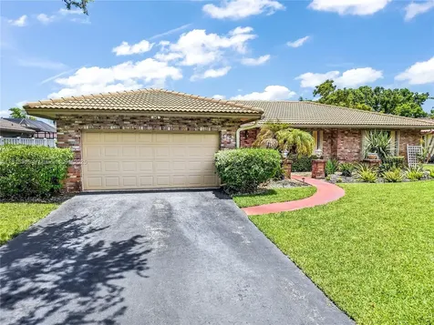 639 NW 101st Terrace Coral Springs FL 33071