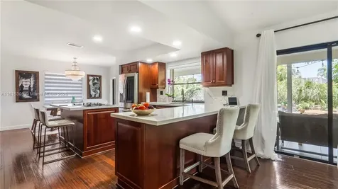 639 NW 101st Terrace Coral Springs FL 33071