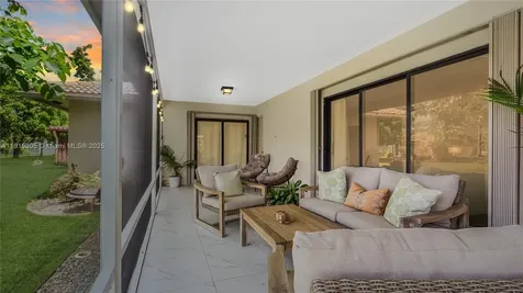 639 NW 101st Terrace Coral Springs FL 33071