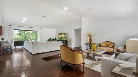 639 NW 101st Terrace Coral Springs FL 33071