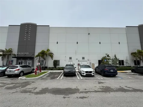 8565 W 44th Avenue Hialeah FL 33018