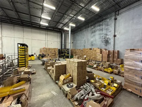 8565 W 44th Avenue Hialeah FL 33018