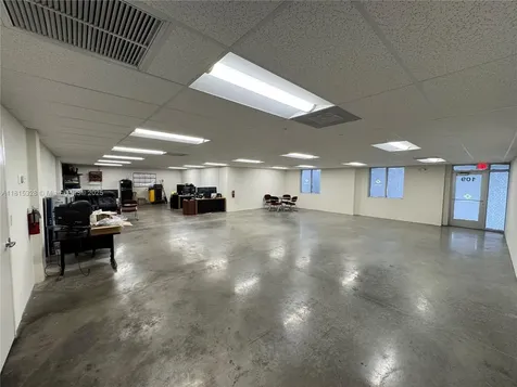 8565 W 44th Avenue Hialeah FL 33018