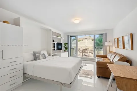 713 Crandon Boulevard Key Biscayne FL 33149