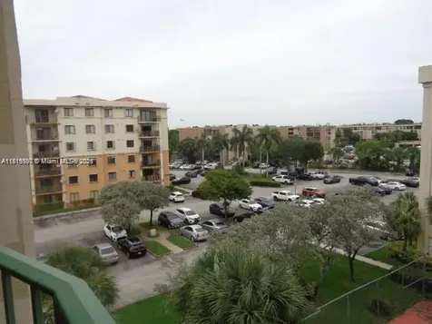 9320 Fontainebleau Boulevard Miami FL 33172