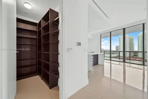 3250 NE 188th Street Aventura FL 33180