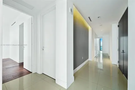 3250 NE 188th Street Aventura FL 33180