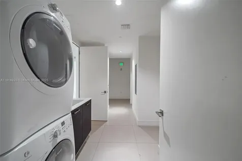 3250 NE 188th Street Aventura FL 33180